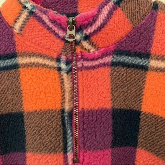 American Eagle Women’s cropped plaid fleece jacket size large. EUC! - Picture 3 of 9